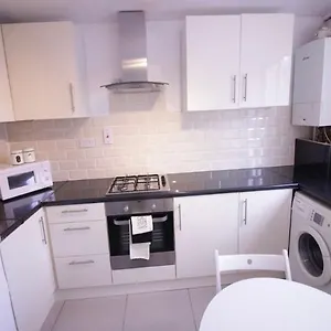 Homestay Double Near Canary Wharf 32, London